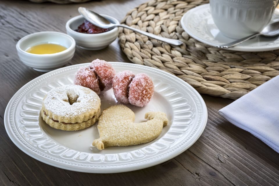 Free daily local cuisine breakfast
