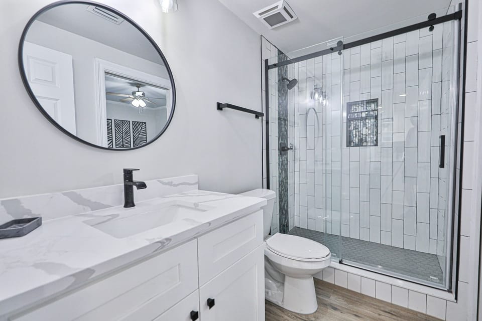 2nd bathroom