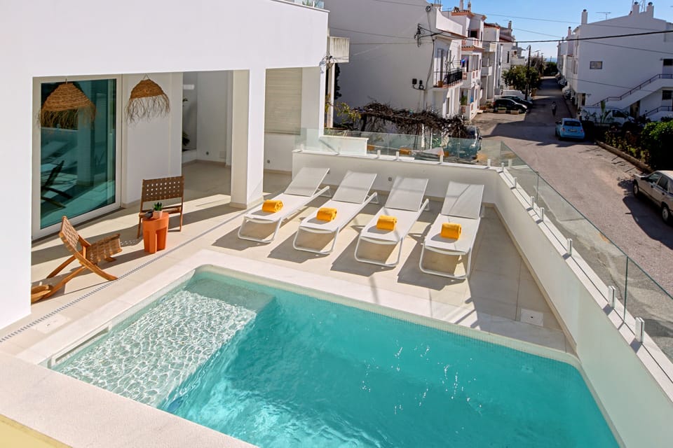 Front villa_swimming pool can be heated