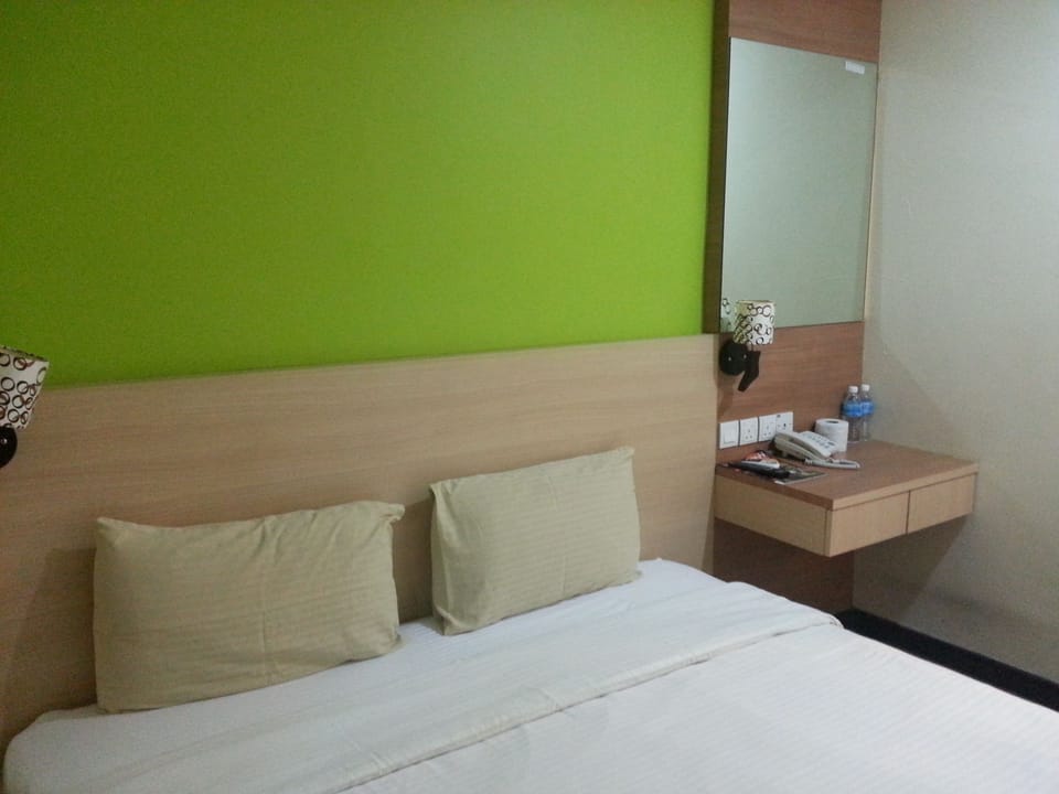 Superior Double Room, No Windows | Free WiFi