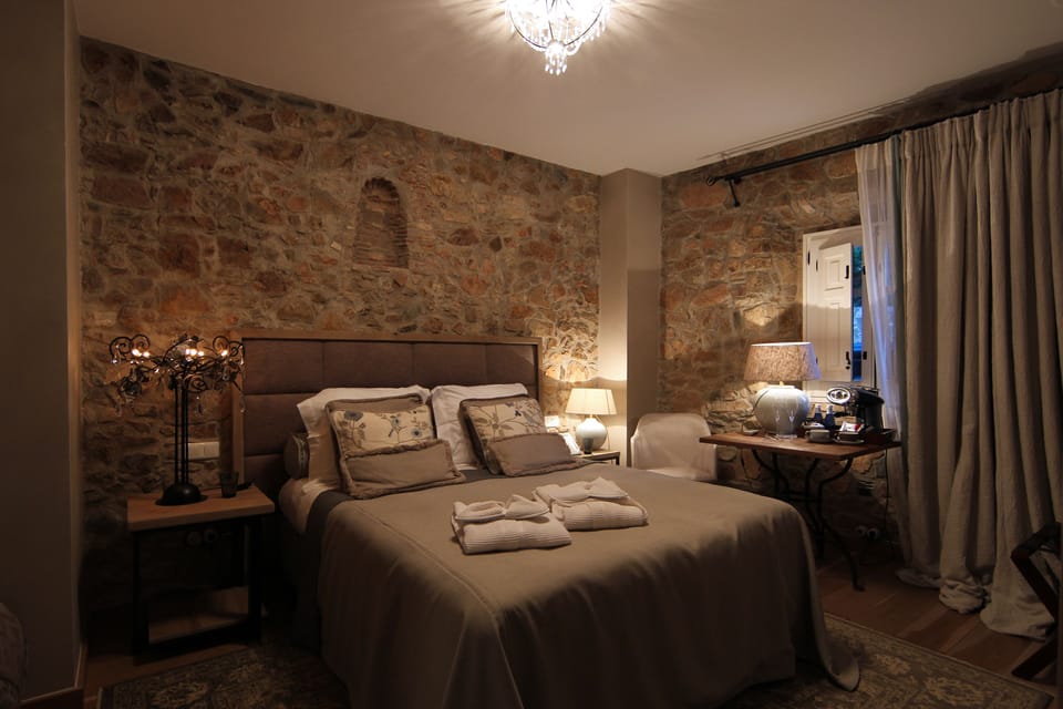 Comfort Double Room | Premium bedding, minibar, in-room safe, desk