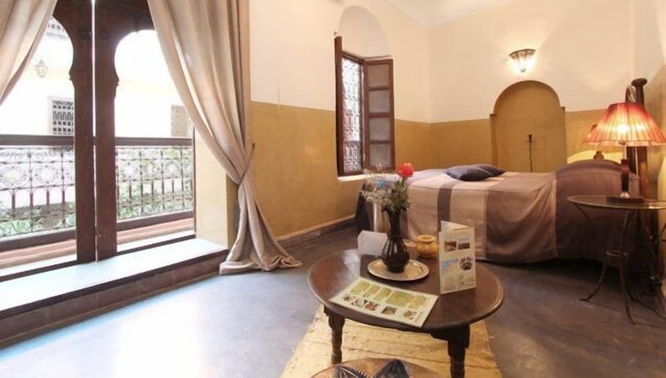Double Room (Almohade) | Desk, free WiFi, bed sheets