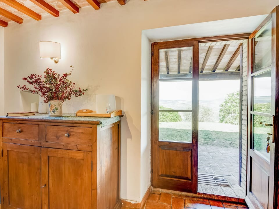 Entrance / Reception
