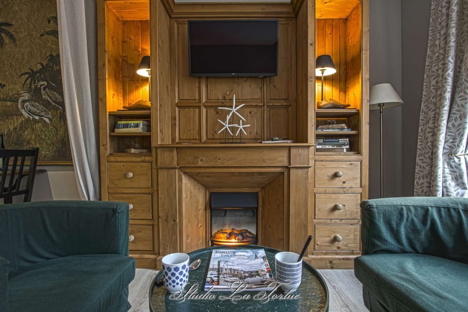 Studio La Tortue - Living room, Sitting area, TV