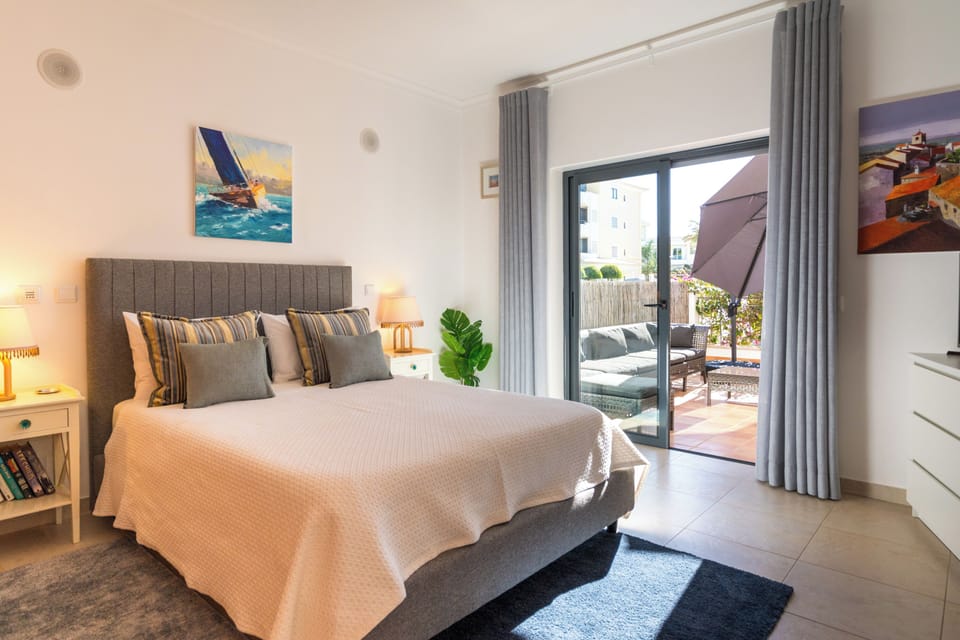 Master bedroom with ensuite 
