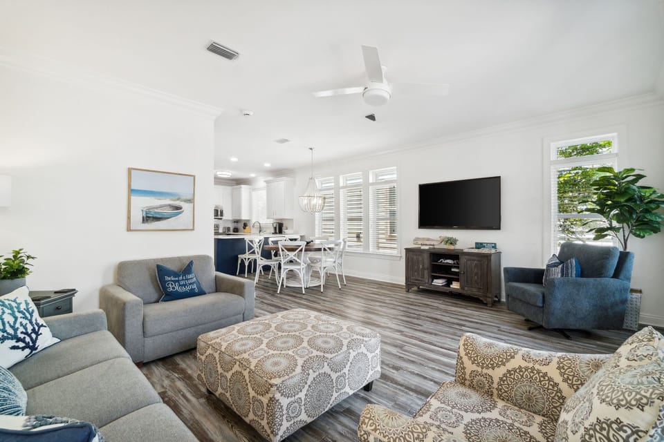 1st Floor - Open Concept
