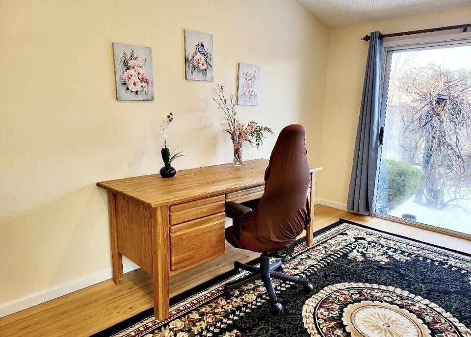 Office Space with Wi-Fi in Home
