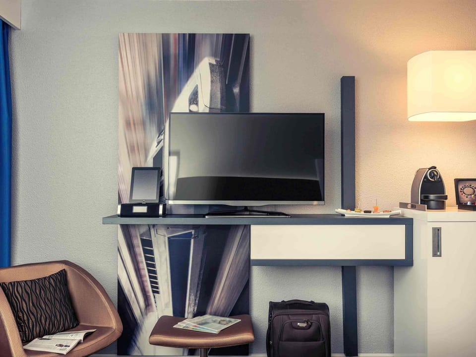 Classic Room, 1 Double Bed | Premium bedding, minibar, in-room safe, desk