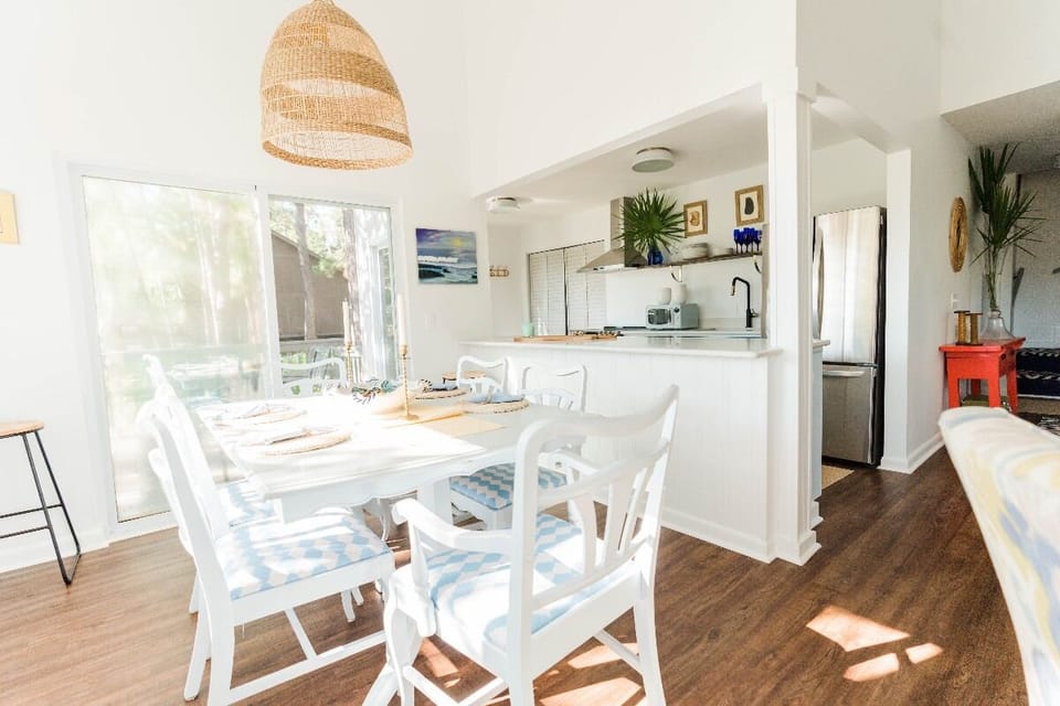 6 Seater Table with 3 Bar Stools. 