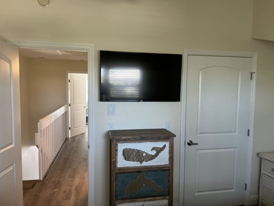 TVs and Closets in both bedrooms 