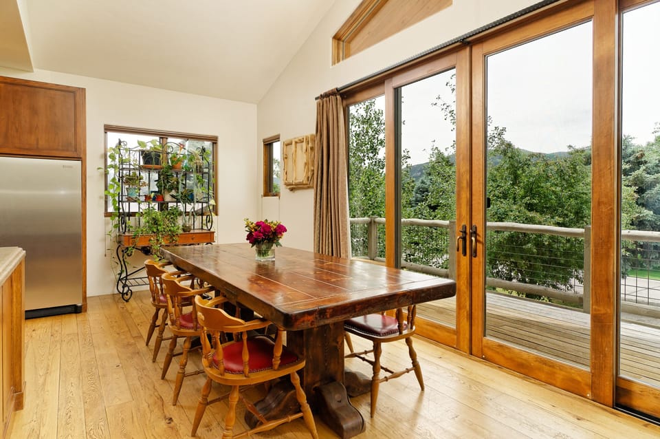 Upper dining 