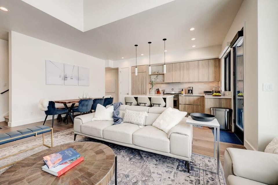 Main Level Living room with plenty of comfortable seating