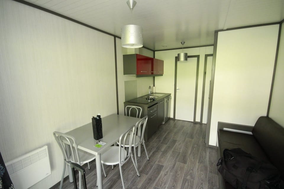 Chalet, 2 Bedrooms, Terrace | Private kitchen | Fridge, microwave, stovetop, dishwasher