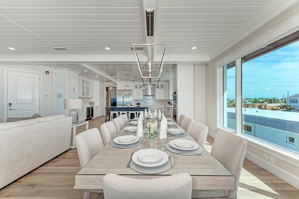 Buena Vista 4 Dining Room (5)