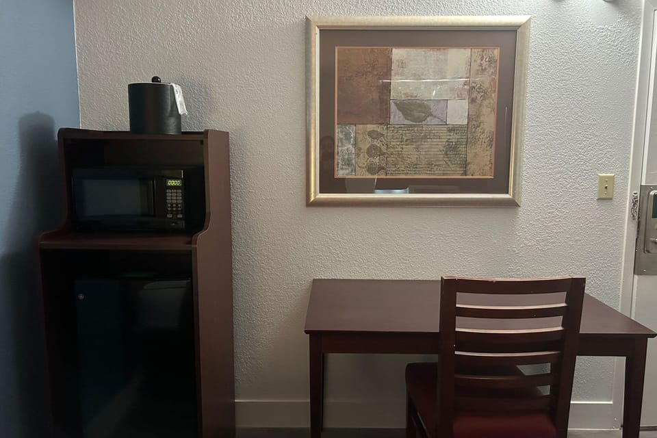 Desk, laptop workspace, iron/ironing board, rollaway beds