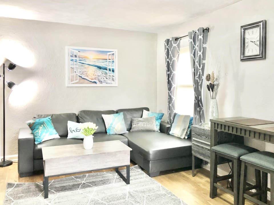 Main level living room