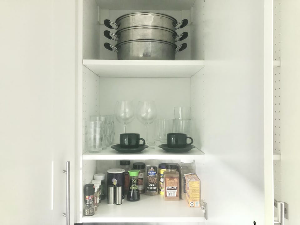 cooking supplies, glass ware