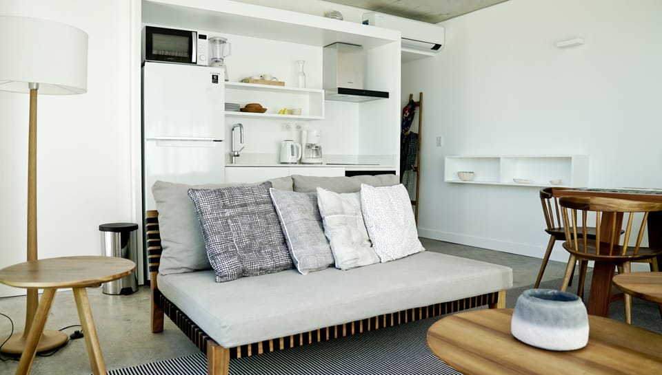 Exclusive Apartment | Private kitchen | Fridge, microwave, oven, stovetop