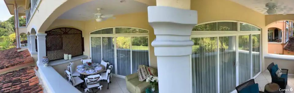 Full view of both balcony's