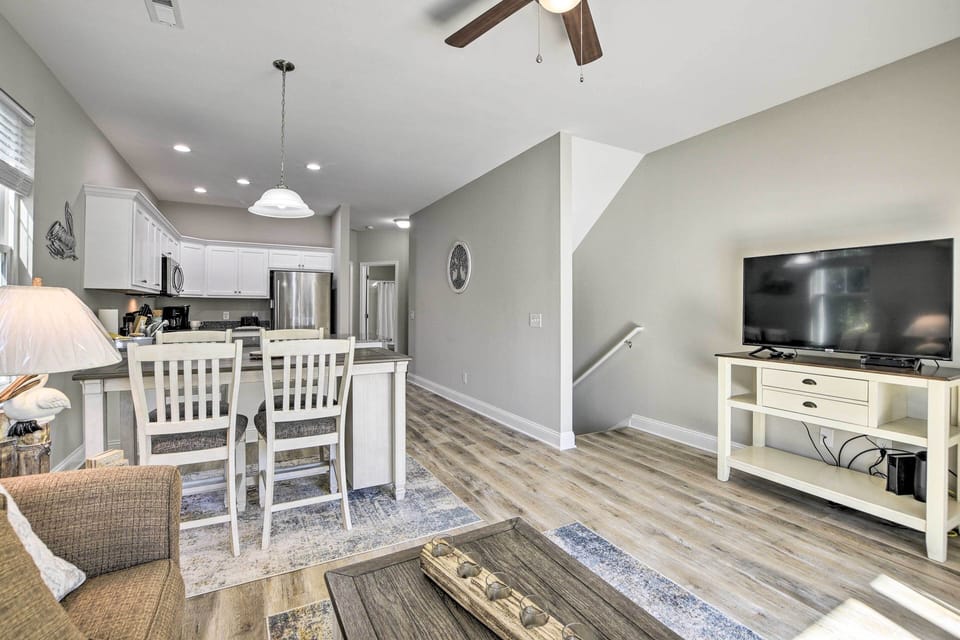 Living Room | Smart TV