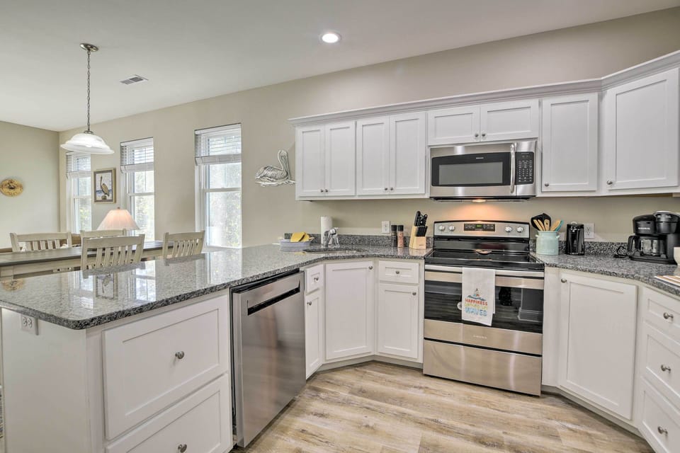 Fully Equipped Kitchen | Keurig Coffee Maker