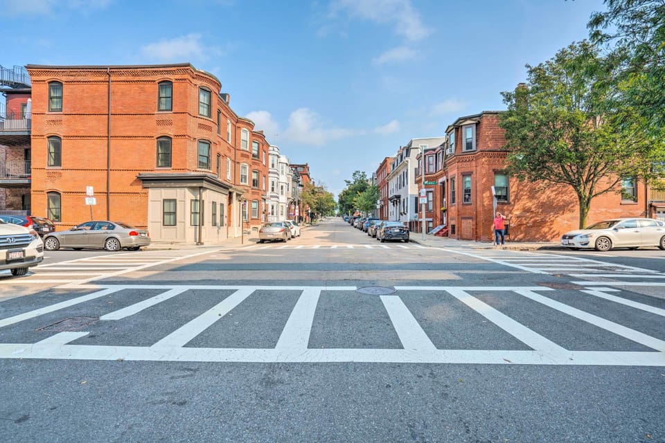 No On-Site Parking | ~1 Mi to Municipal Lot