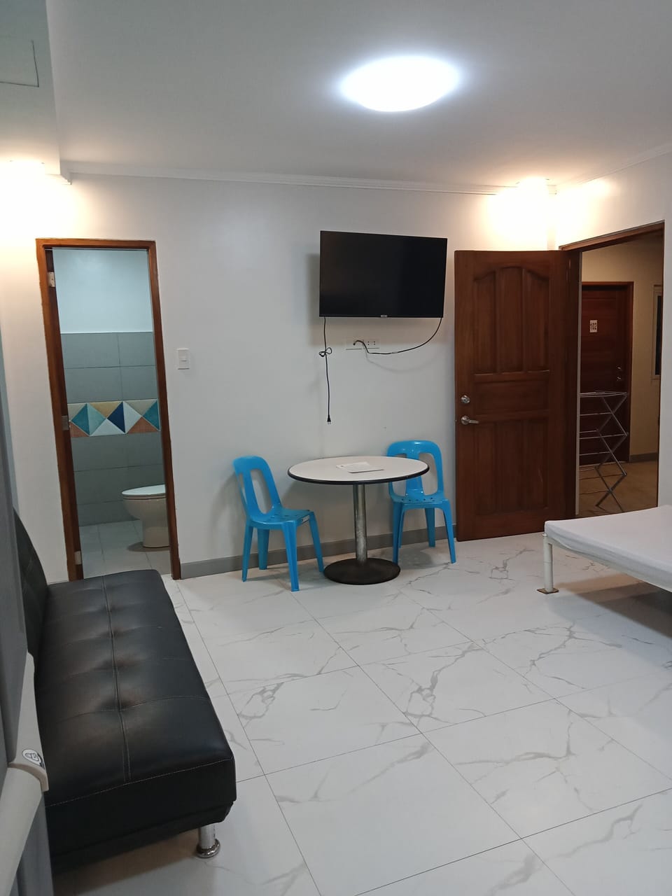 Deluxe Suite | In-room safe, WiFi (free), bed sheets