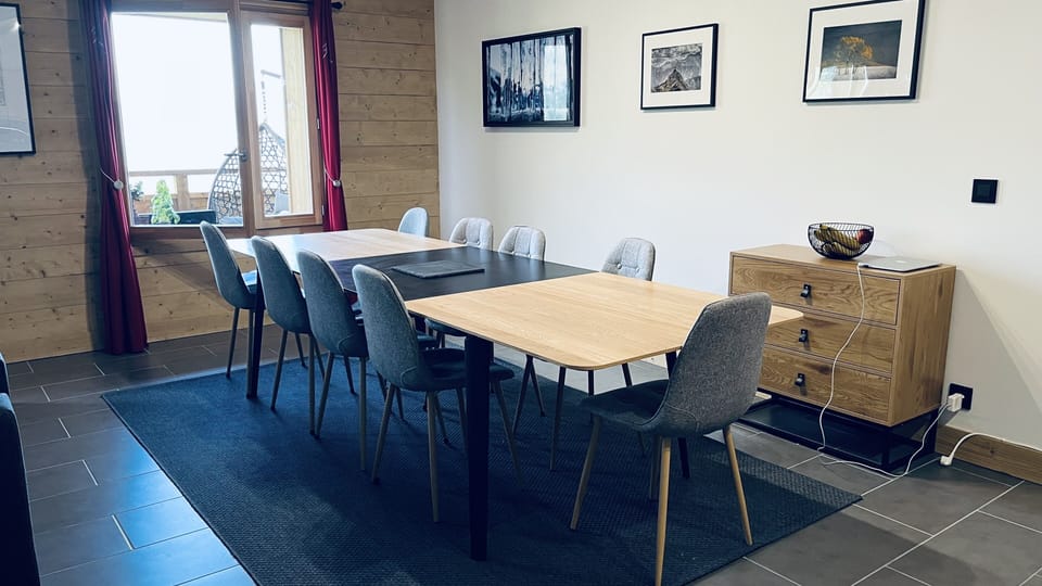Meeting facility