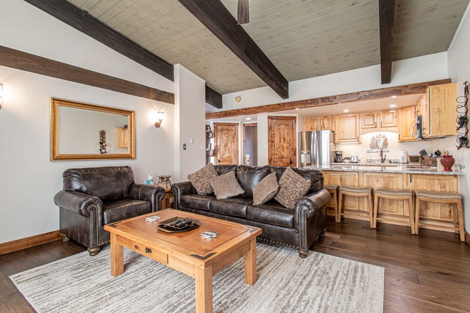 Living Room - View to Interior