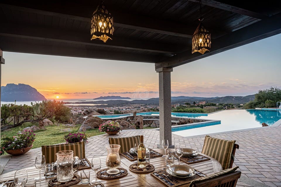 Balcony / Terrace / Patio, Pool, Scenic View