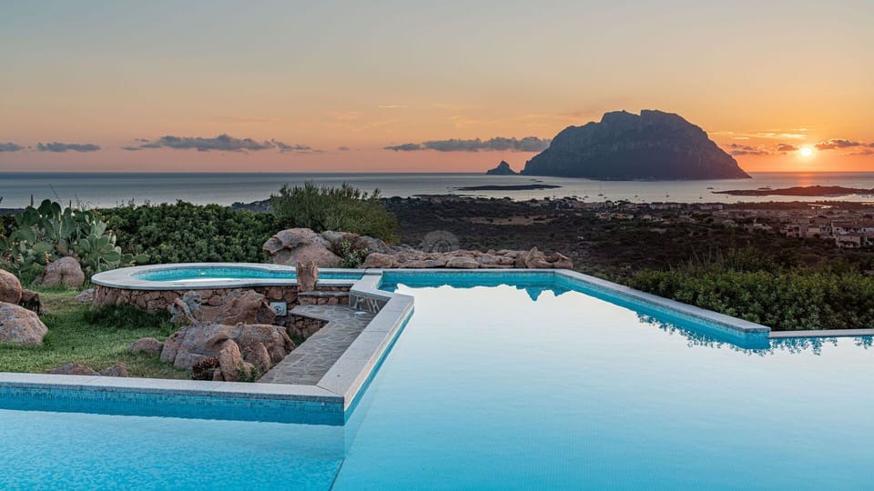 Pool, Scenic View