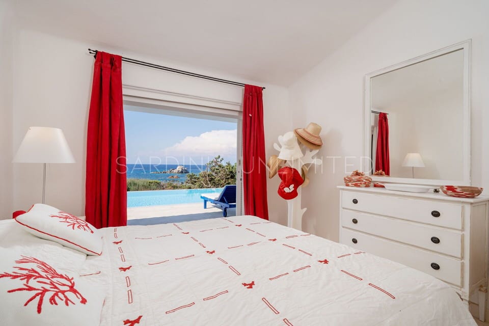 Villa for rent in Portobello di Gallura with sea view double bedroom