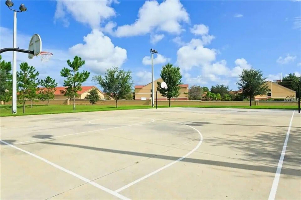 Sport court