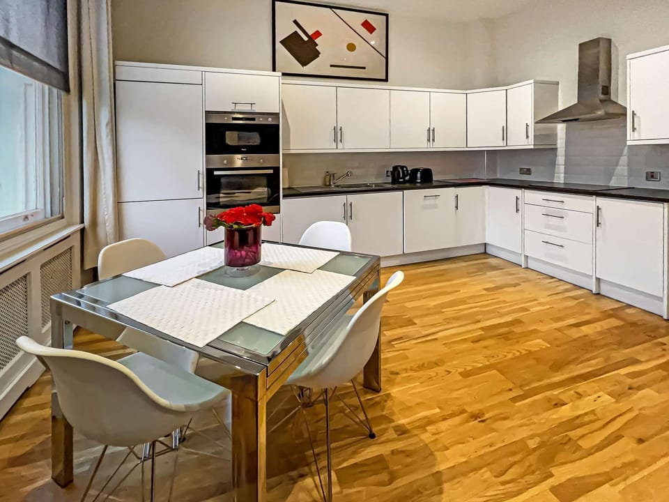 Living room dining table, can be extended