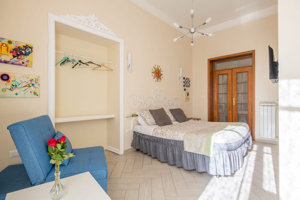 Comfort Room | Premium bedding, down comforters, individually furnished, travel crib