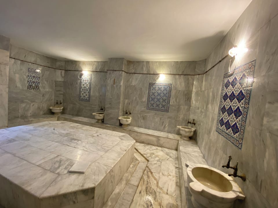Turkish bath, body treatments, aromatherapy, body scrubs