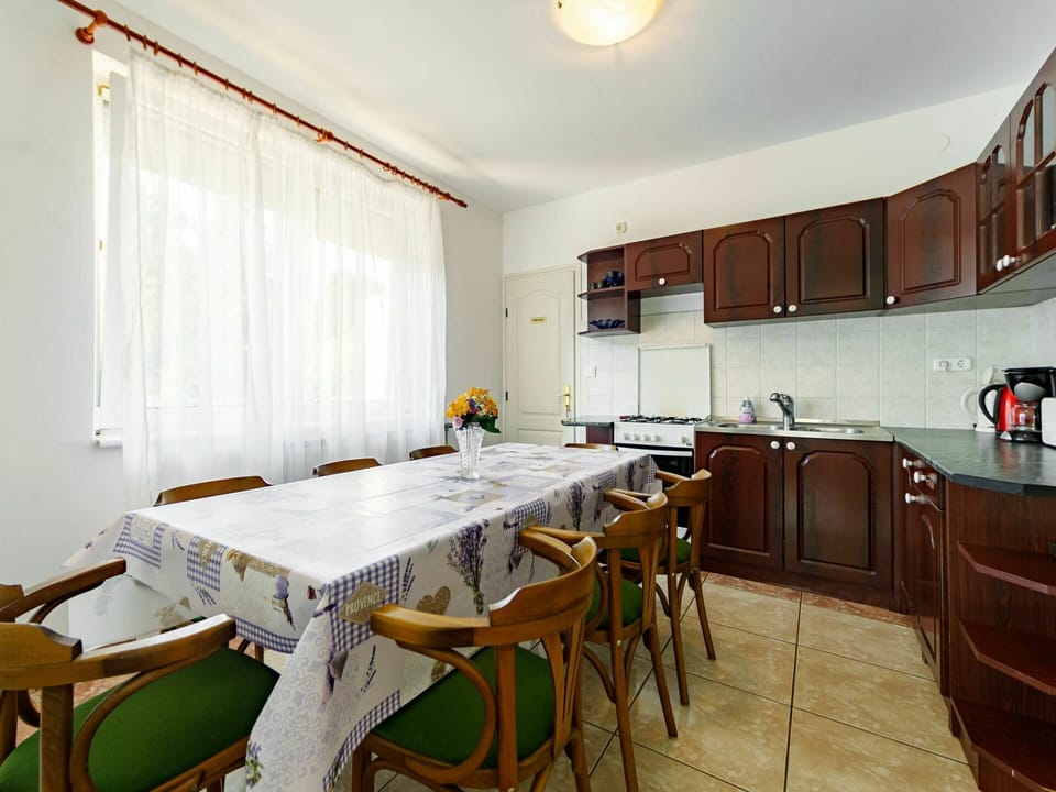 Table, Furniture, Property, Cabinetry, Countertop, Chair, Wood, Kitchen Appliance, Interior Design, Kitchen