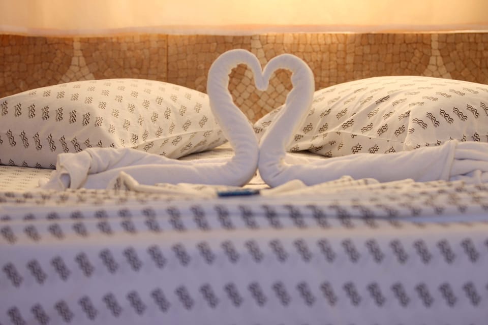 1 bedroom, minibar, bed sheets