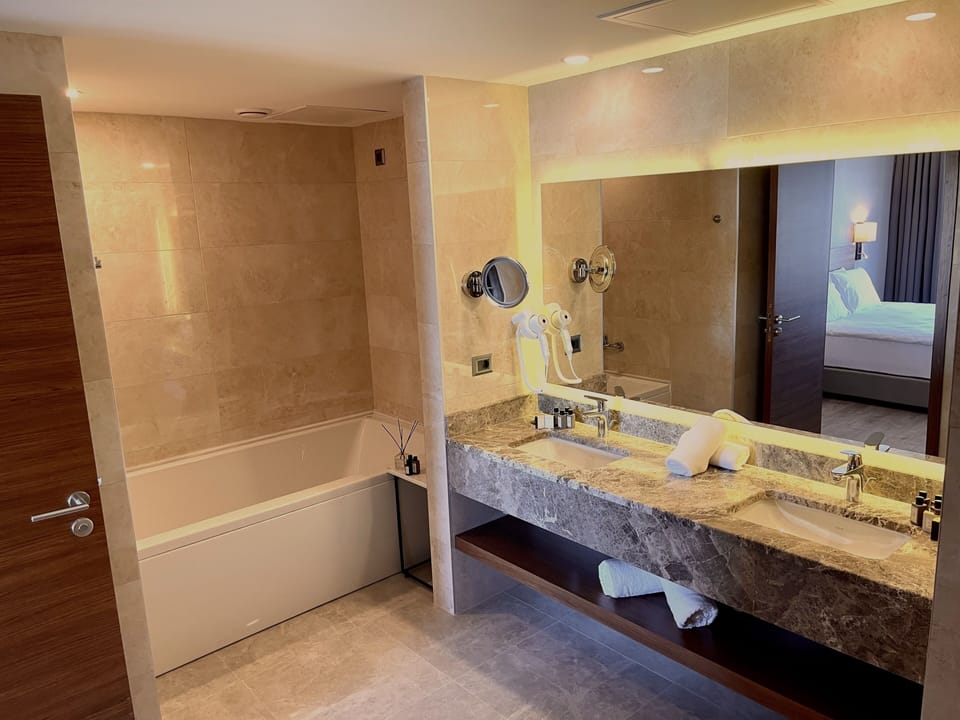 Grand Suite | Bathroom
