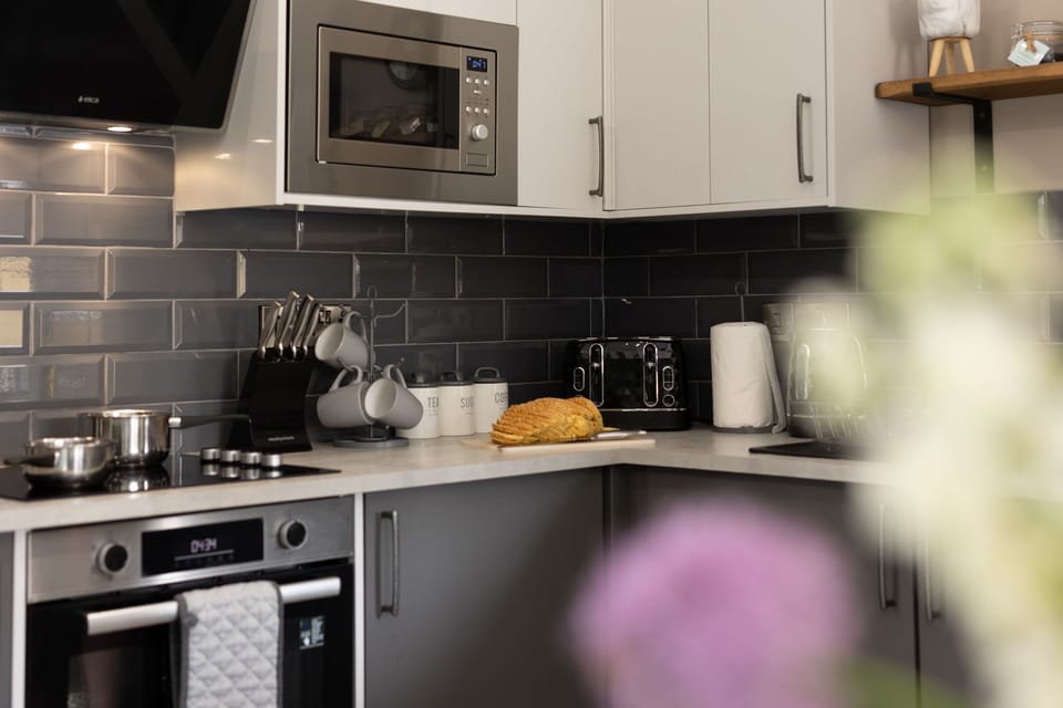 Cottage, Accessible, Private Bathroom | Shared kitchen | Highchair