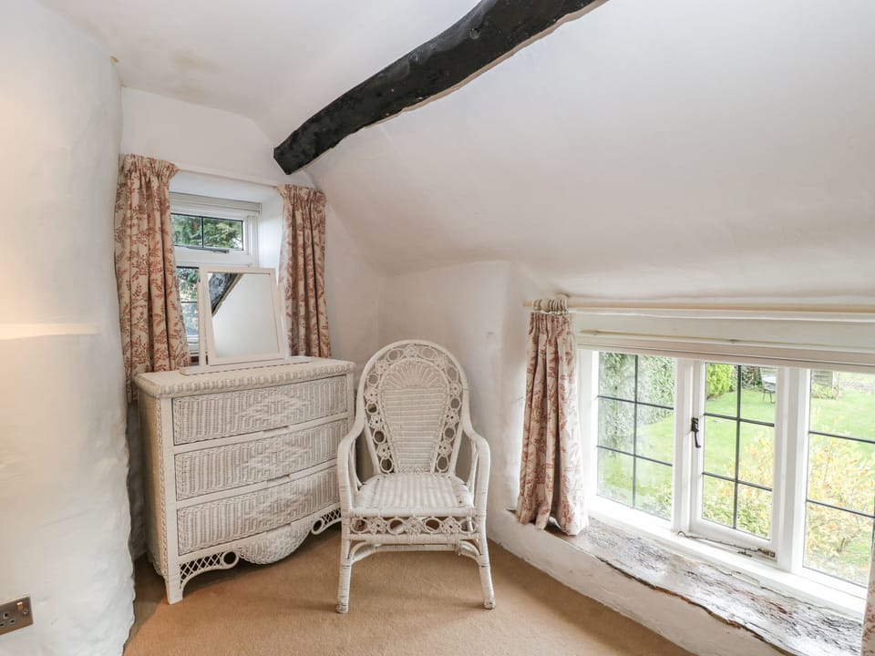 Cottage | 2 bedrooms, individually decorated, individually furnished, free WiFi