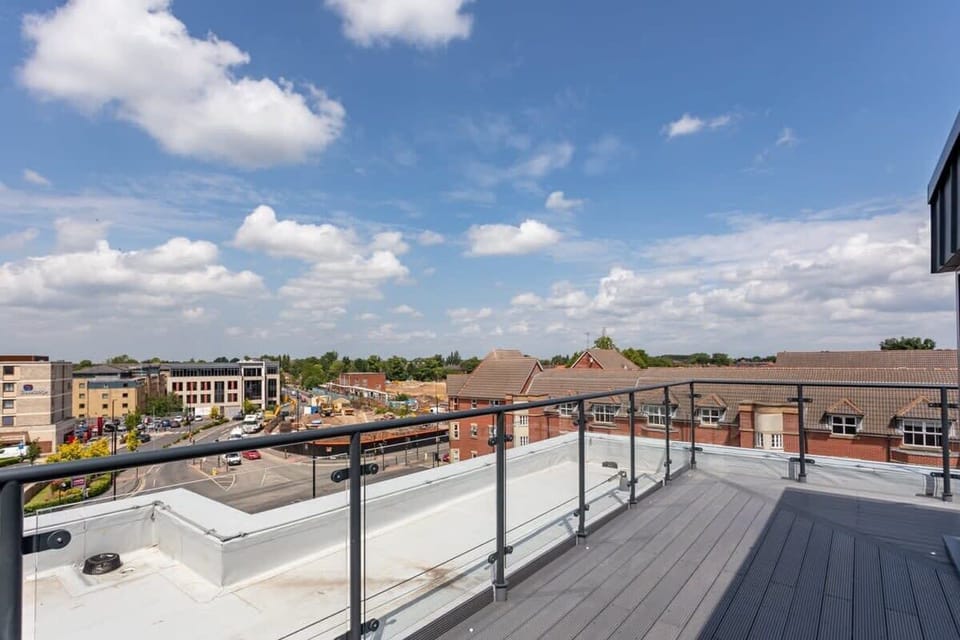 Wraparound Terrace