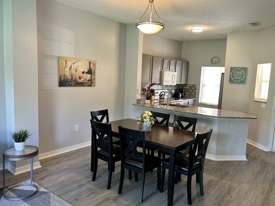 dining area with kitchen