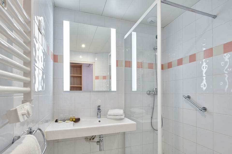 Free toiletries, hair dryer, towels