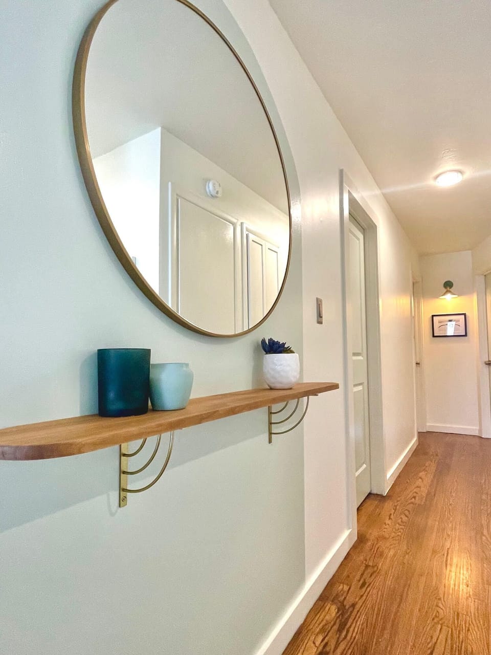 Designer details in entry just off bedroom hallway