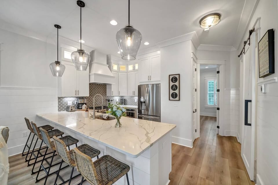 Large island with 5 bar stools