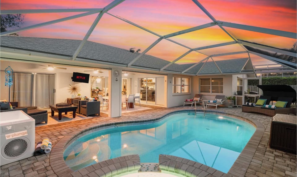 Everything you need for a perfect Naples Vacation