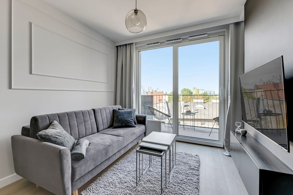 Executive Apartment | Living area | Flat-screen TV