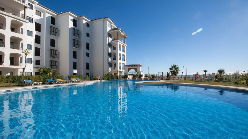 Apartment | Pool | Outdoor pool