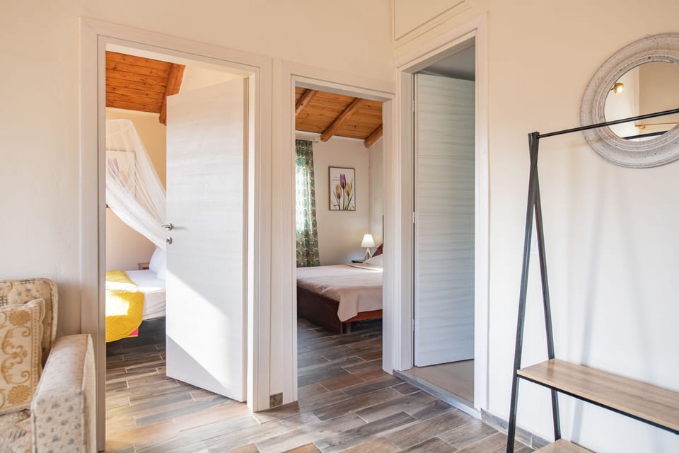 Stelios Stone House Sinarades Interior